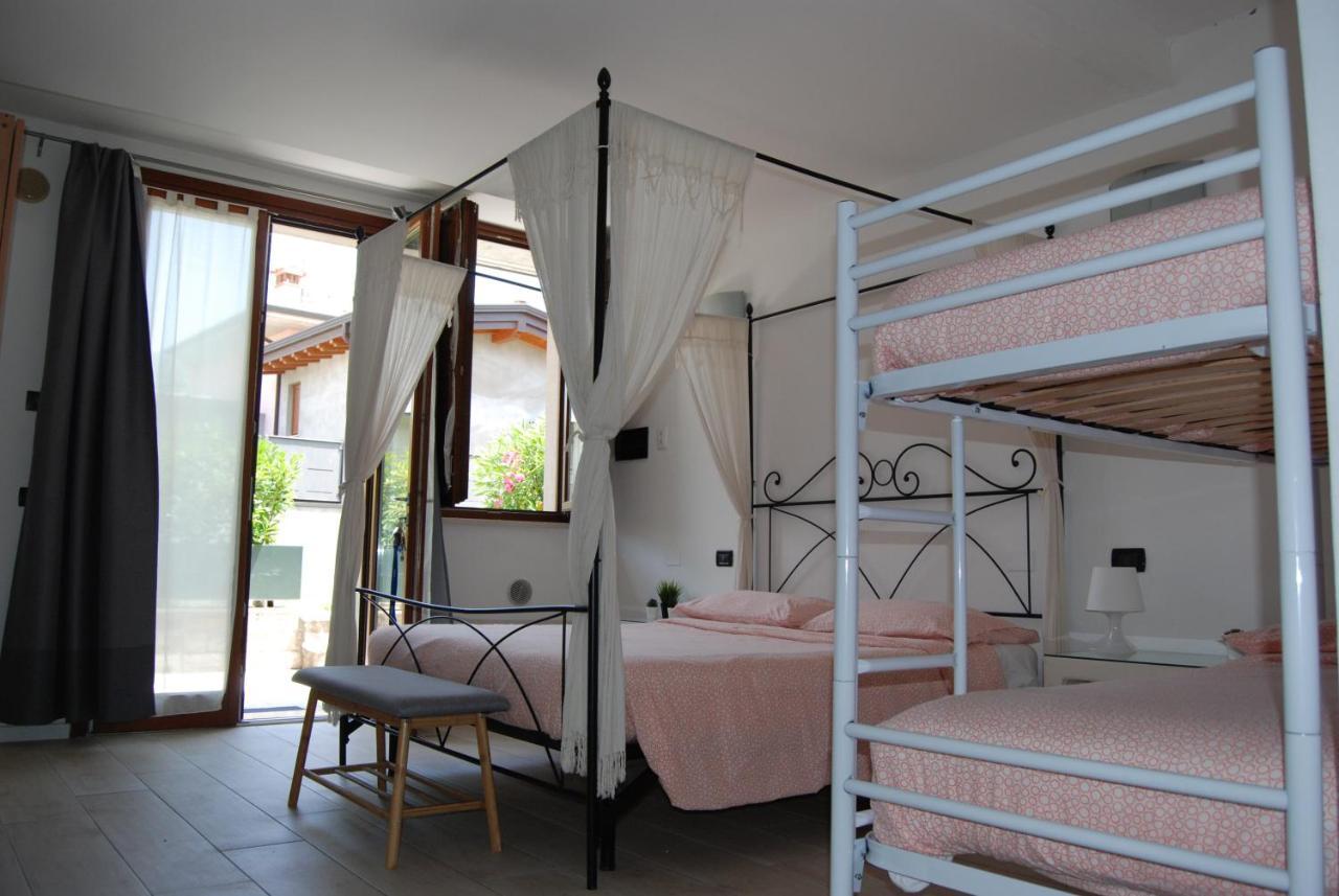 Case Vacanza Le Vele Desenzano del Garda Extérieur photo